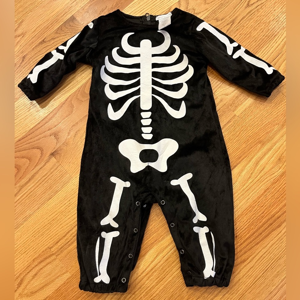 Pottery Barn Kids Skeleton Costume Glow in Dark Bodysuit 2T